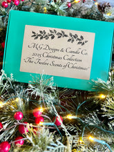 Load image into Gallery viewer, 12 Scents of Christmas Sampler Gift Box

